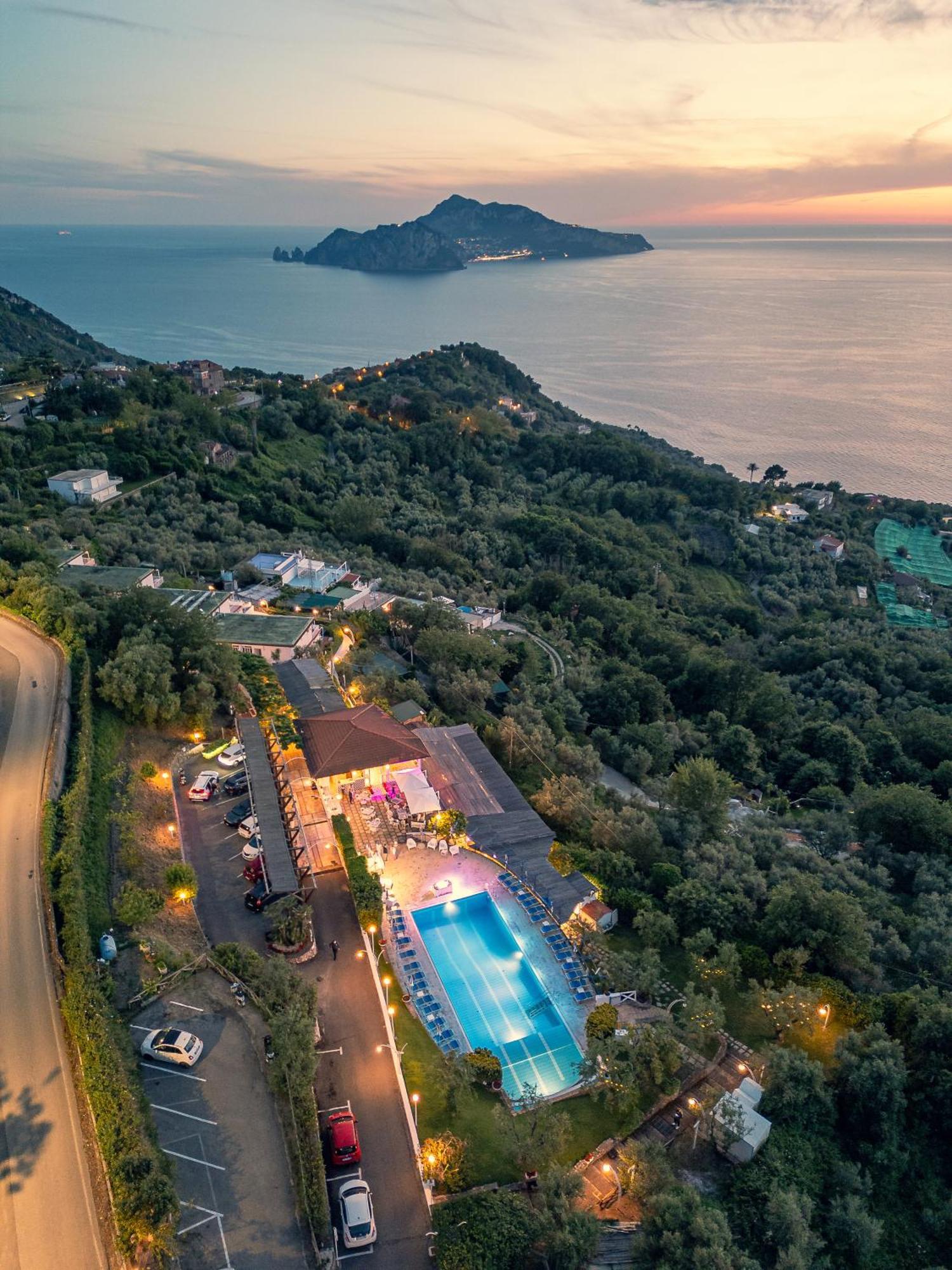 Apartahotel Gocce Di Capri - Hotel&serviced Residencia 3*